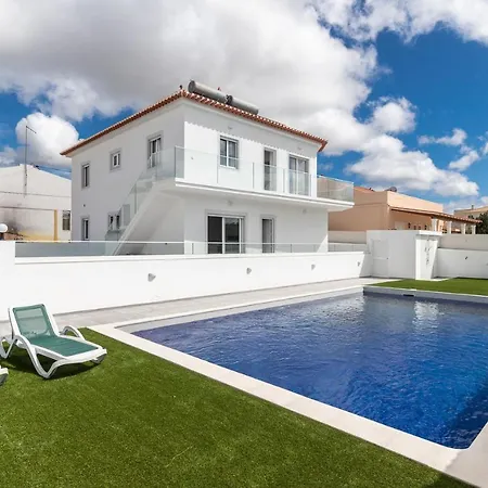 Apartment Luxury New Flat With Pool Ferreiras