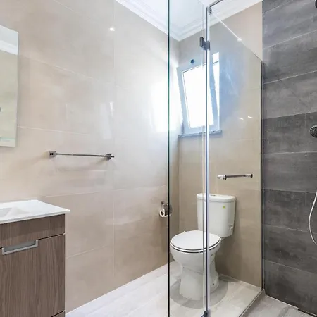 Apartment Luxury New Flat With Pool Ferreiras