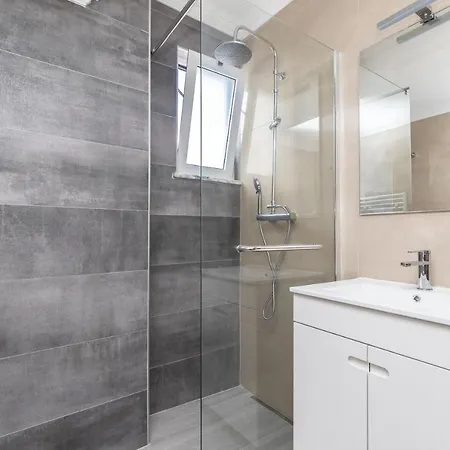 Luxury New Flat With Pool Apartment Ferreiras