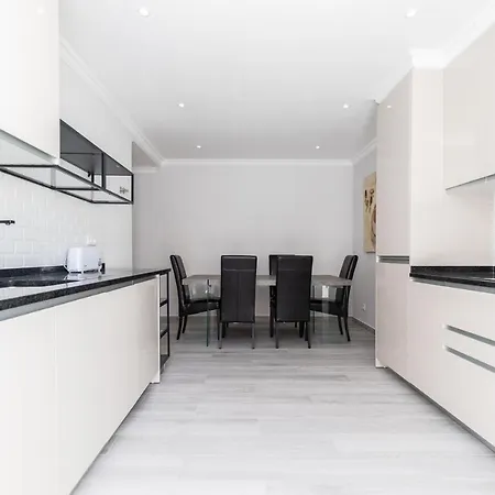 Luxury New Flat With Pool דירה
