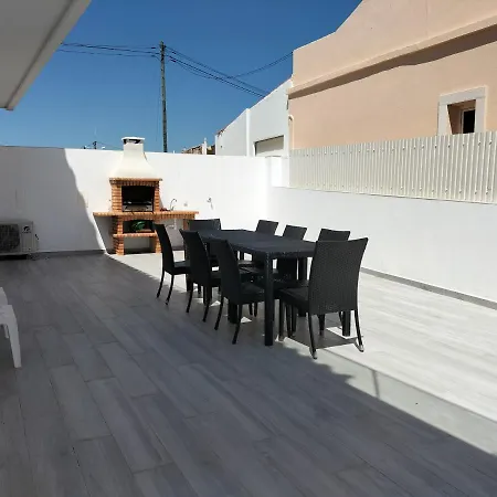 Luxury New Flat With Pool דירה *